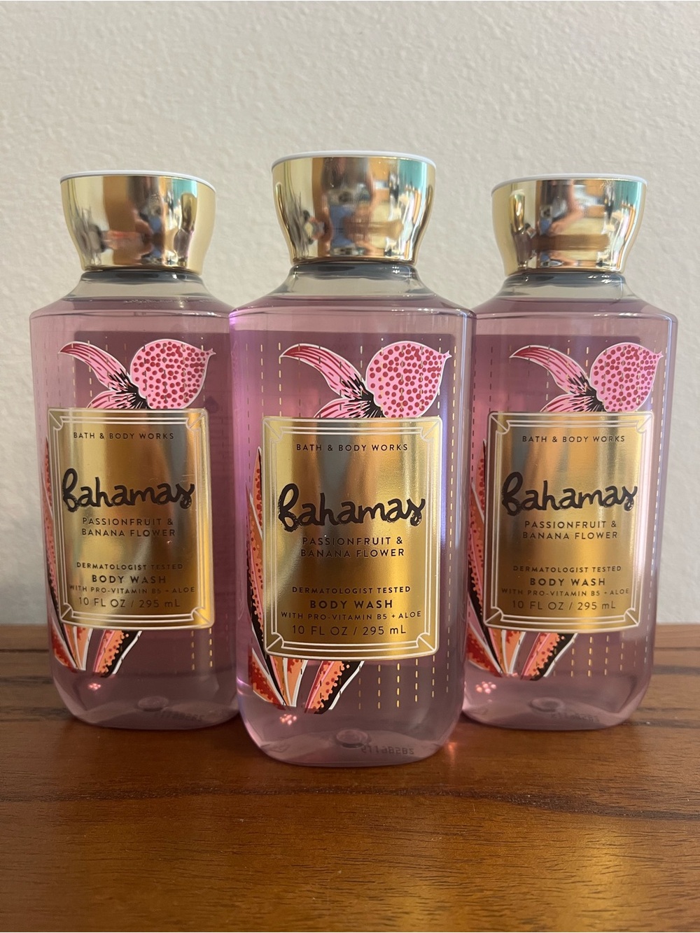 Bath & Body Works Bahamas Passionfruit & Banana Flower Body Wash, Set of 3, New